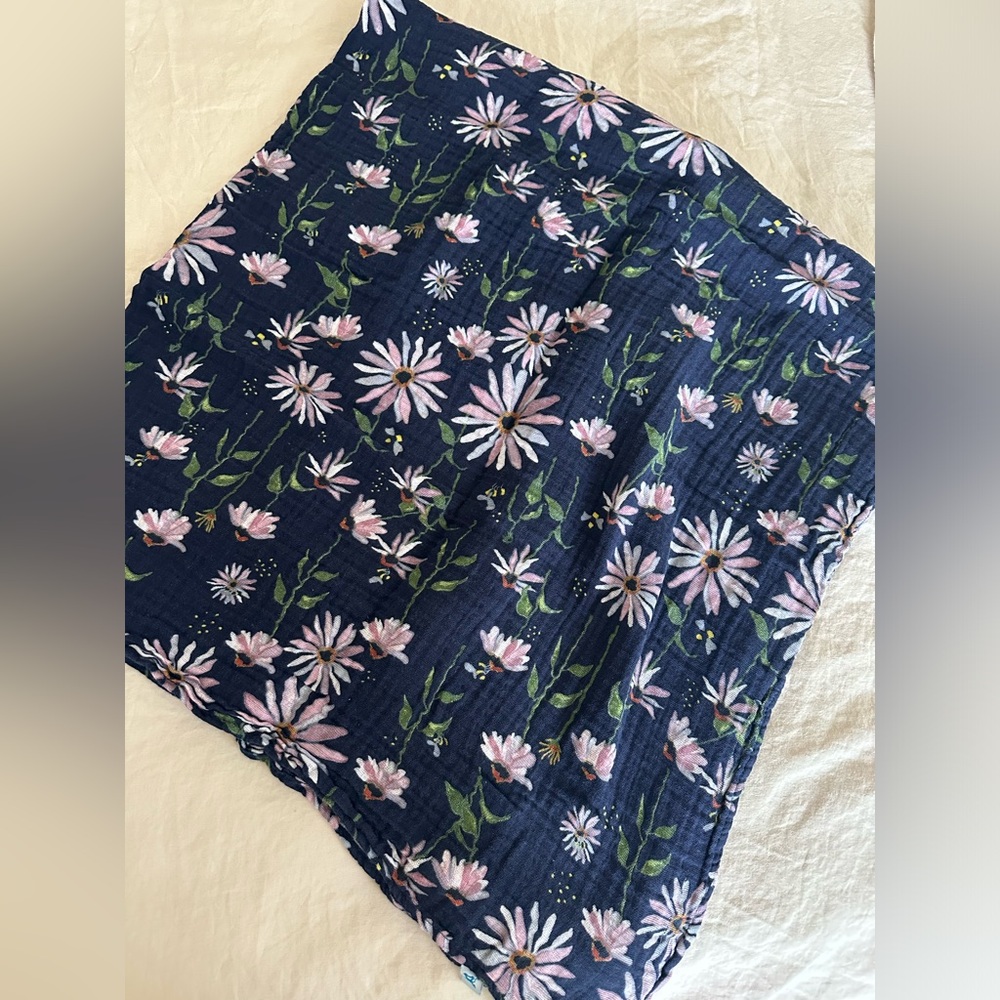 Little unicorn baby swaddle. Like new!